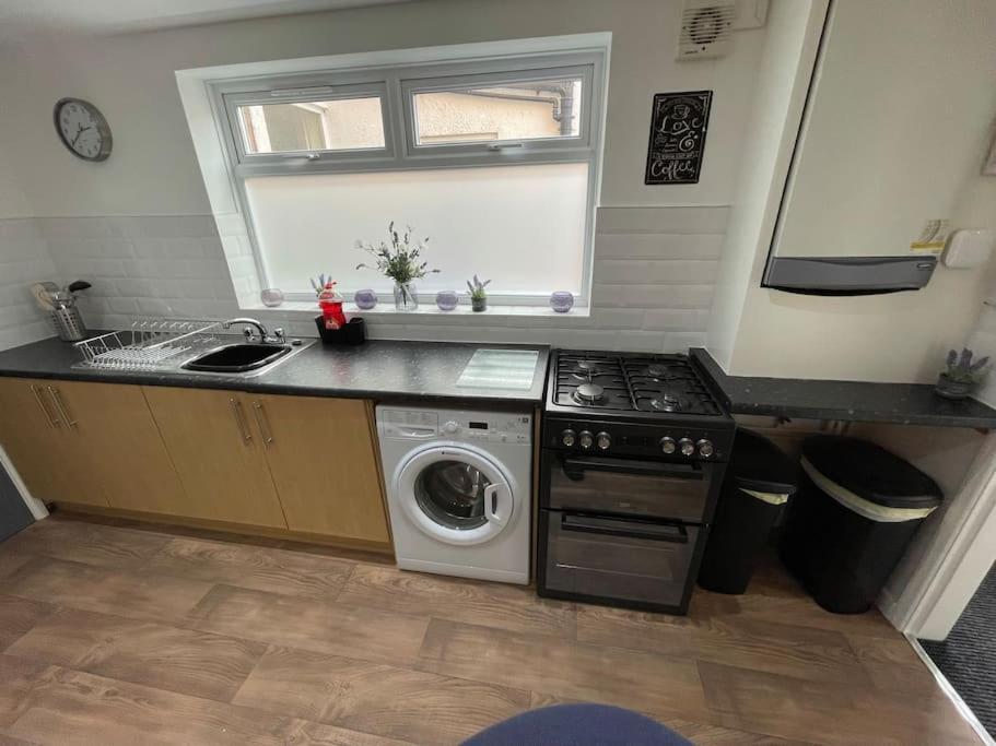 Lovely Seaside House In Cleethorpes - Sleeps 6 Екстериор снимка